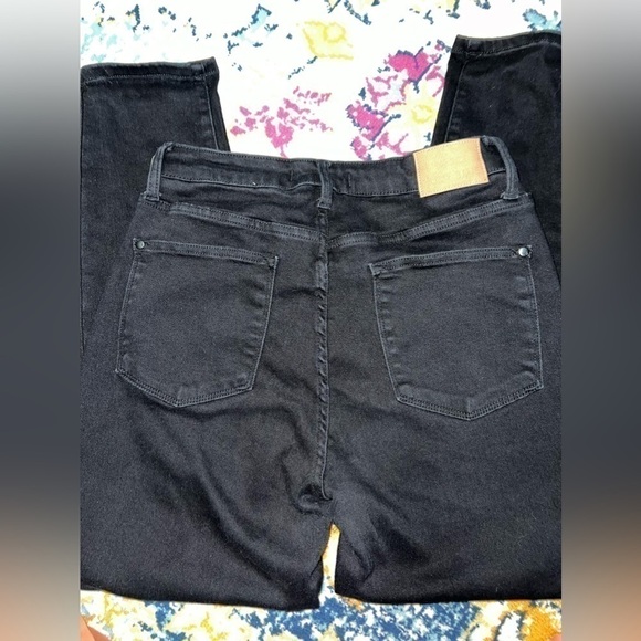 Judy Blue Slim Fit - Picture 2 of 6